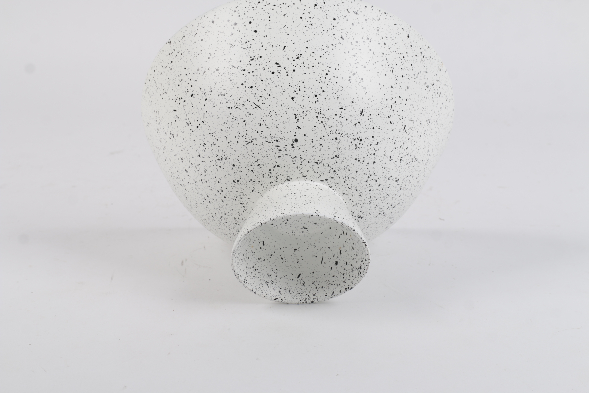 VCB24092703