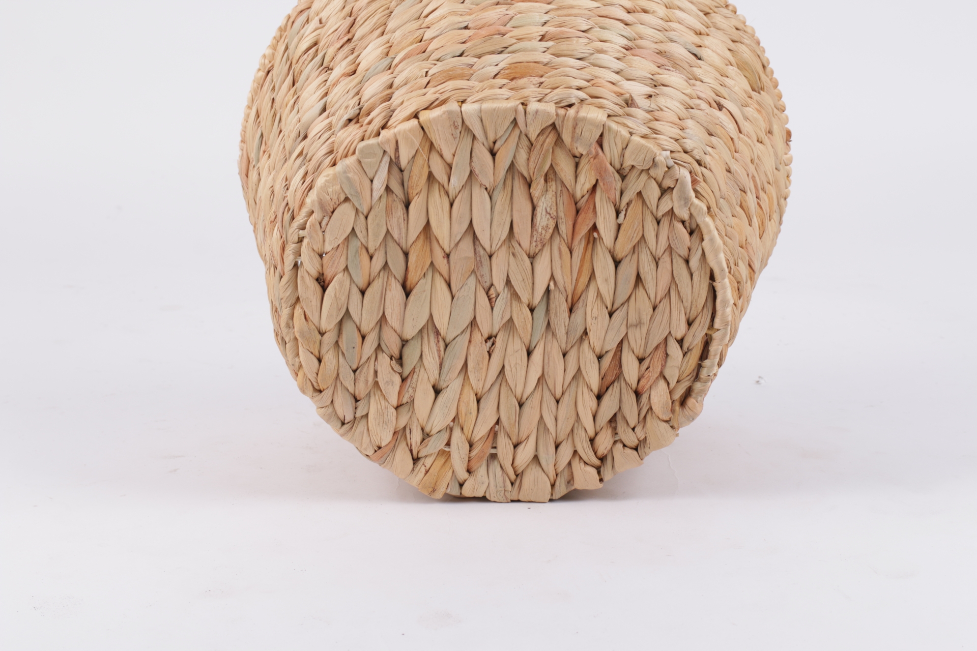 VCW23031203